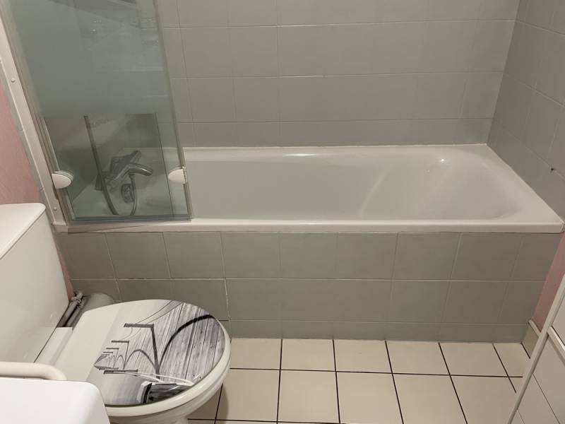 Salle de bain adaptée pour les séniors à Pessac
