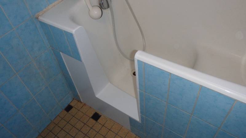 Installer une douche à la place de sa baignoire à Merignac : La solution SOBAIN