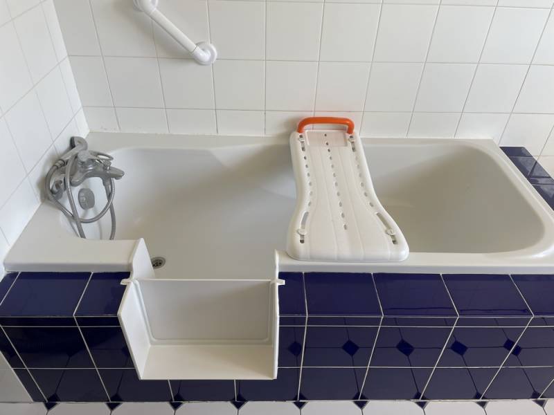 Salle de bain spécialisée pour séniors Saint Médard en Jalles