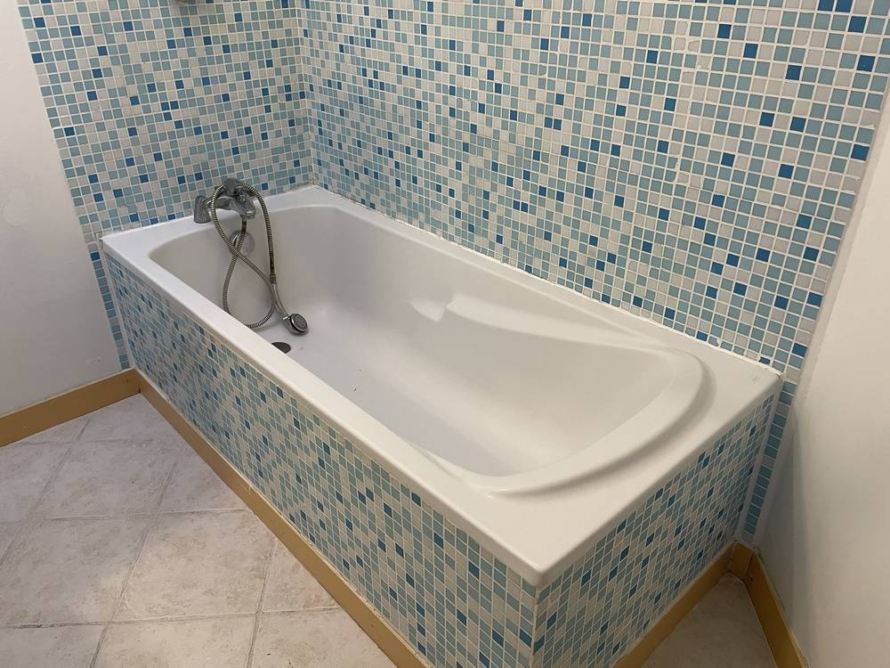 Salle de bain PMR sur La Rochelle par SOBAIN