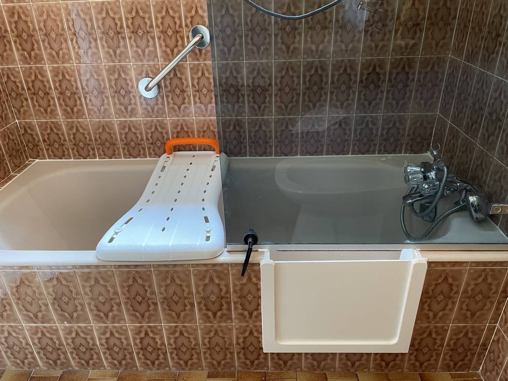 Douche pour séniors par SOBAIN à Bordeaux en Gironde