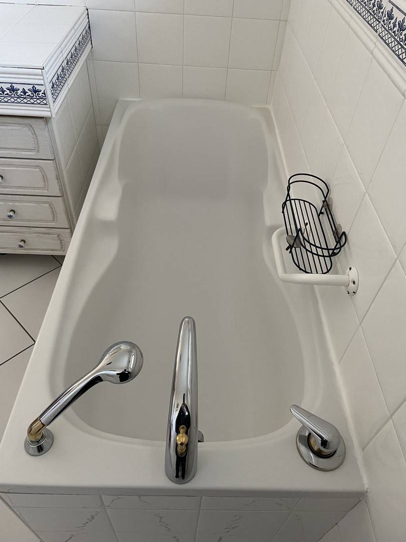 Baignoire sécurisé PMR ou sénior sur Bordeaux et la CUB par SOBAIN