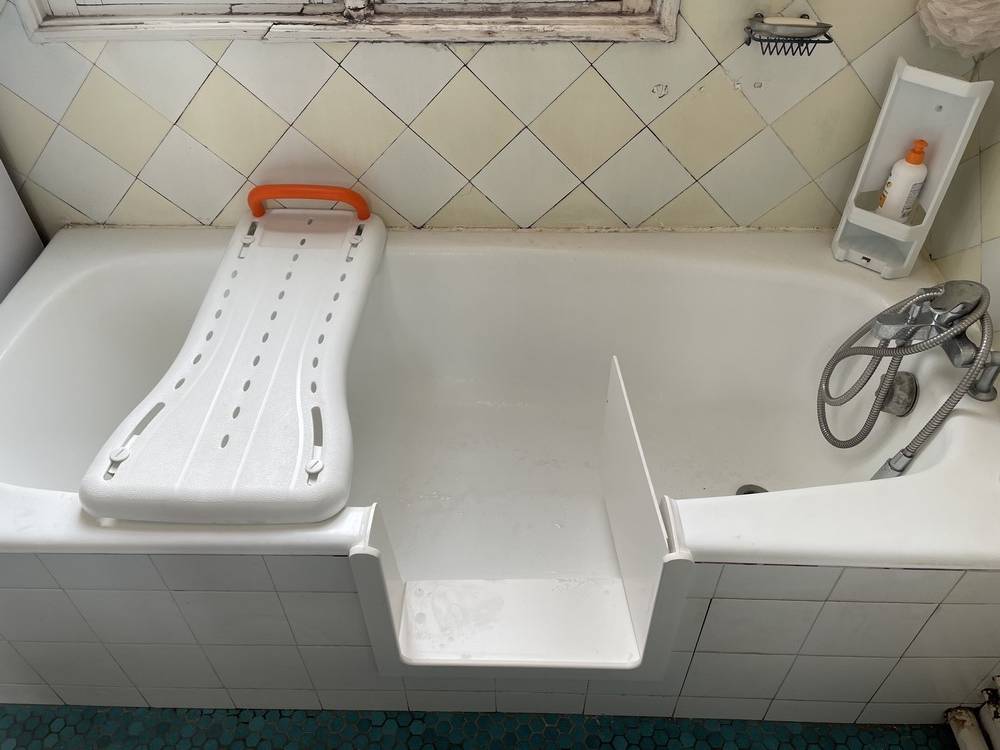 Douche pour séniors par SOBAIN à Arcachon