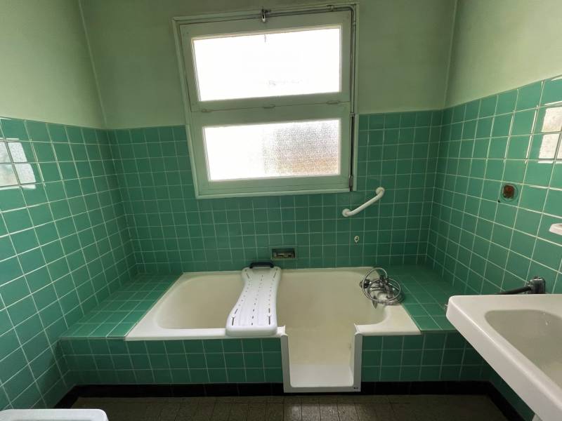 Découpe baignoire par SOBAIN à Arcachon